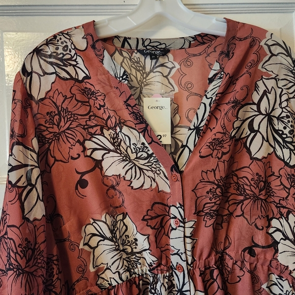 Floral Blouse - Picture 1 of 4